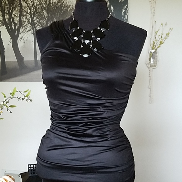 MUST have 🤩 one shoulder LBD - Picture 1 of 6